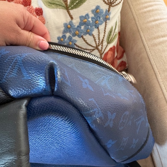 Louis Vuitton Backpack - Picture 7 of 8